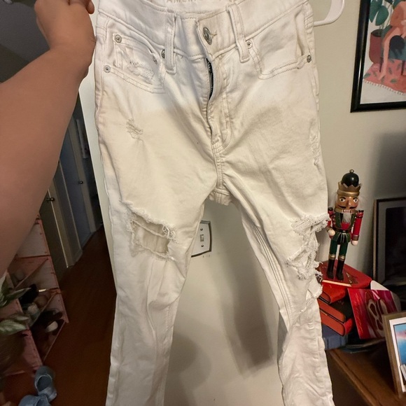 American Eagle Outfitters Cream Ripped Jeans - Picture 10 of 15